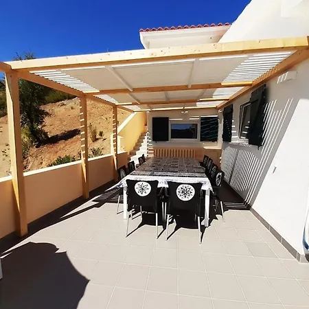 Holiday home Heaven Is A Place On Earth Alqueidaozinho